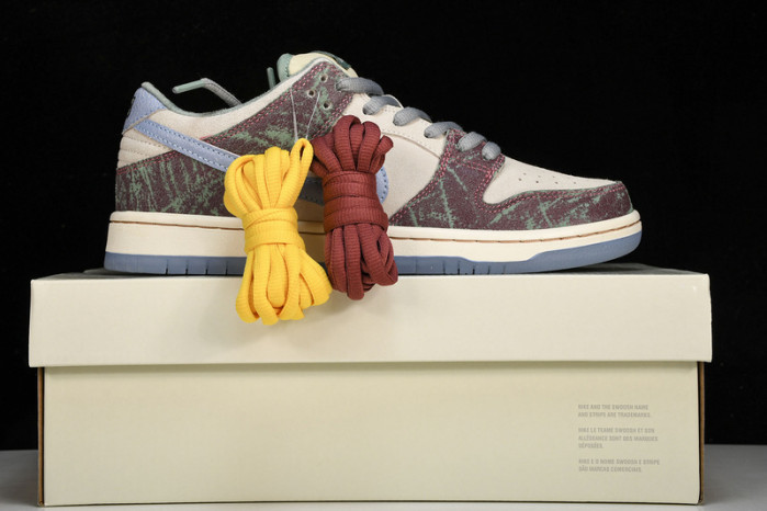 crenshaw skate club x nike sb dunk low fn4193-100