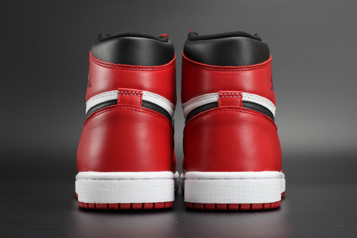 air jordan 1 retro high og chicago red 555088-101