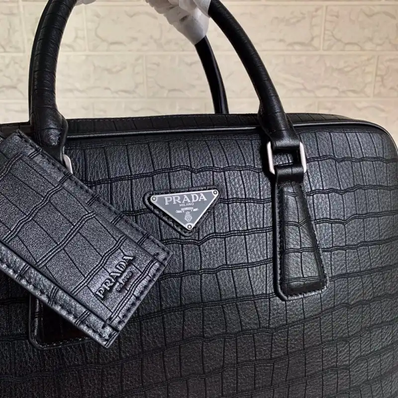 Pra*a bags 1910bb0029