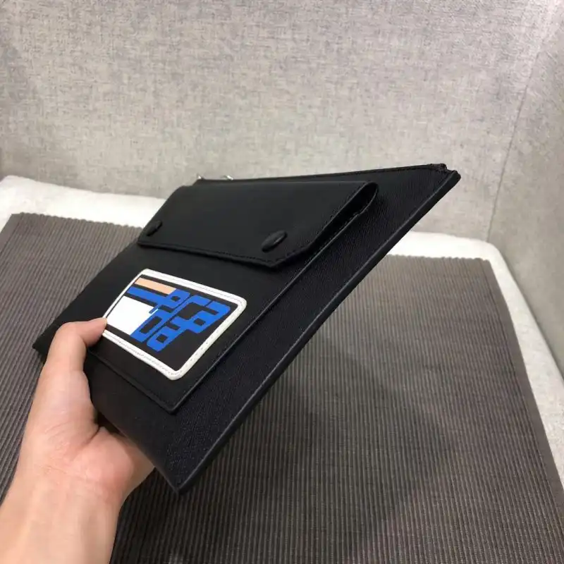 Pra*a bags 1917m0092