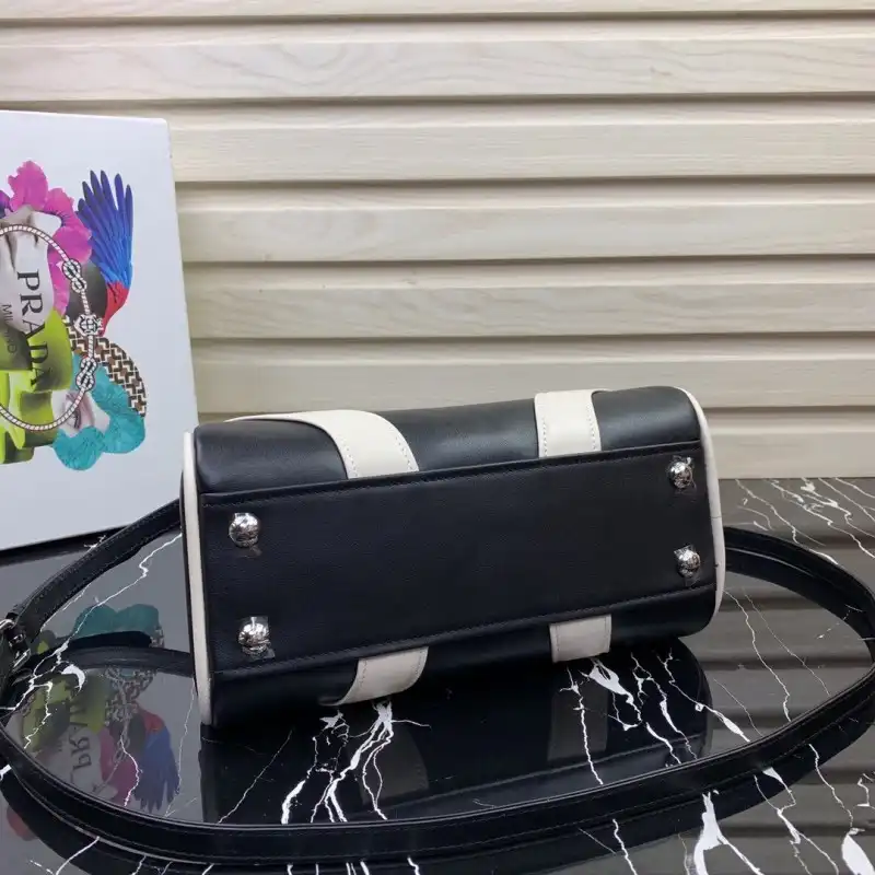 Pra*a bags 19b57b0067