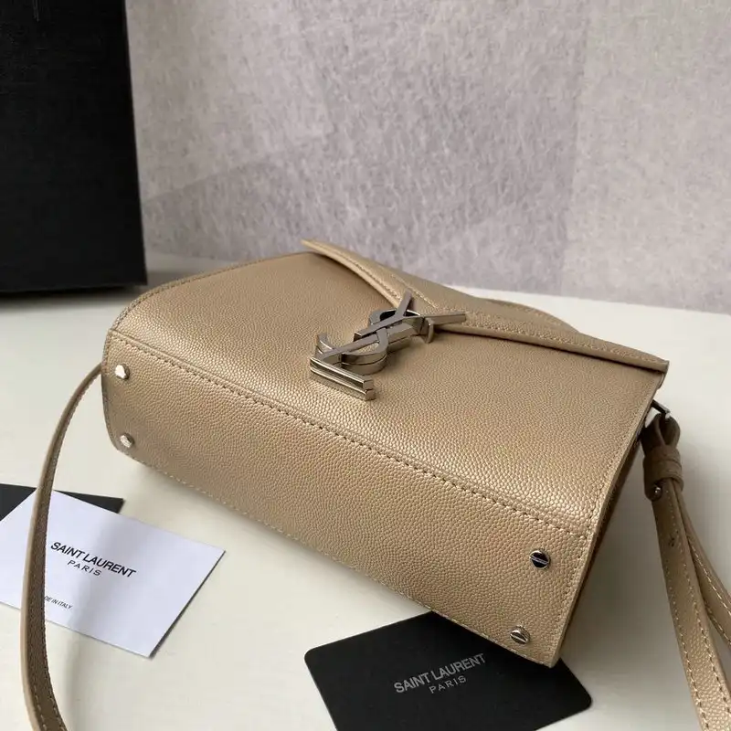 Y51 bags 2010b570020