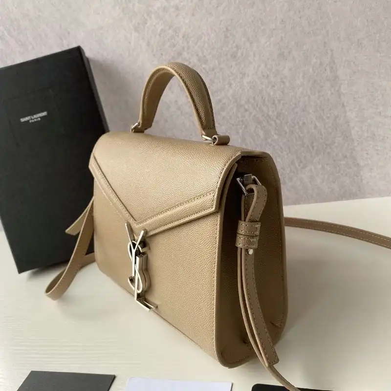 Y51 bags 2010b570020