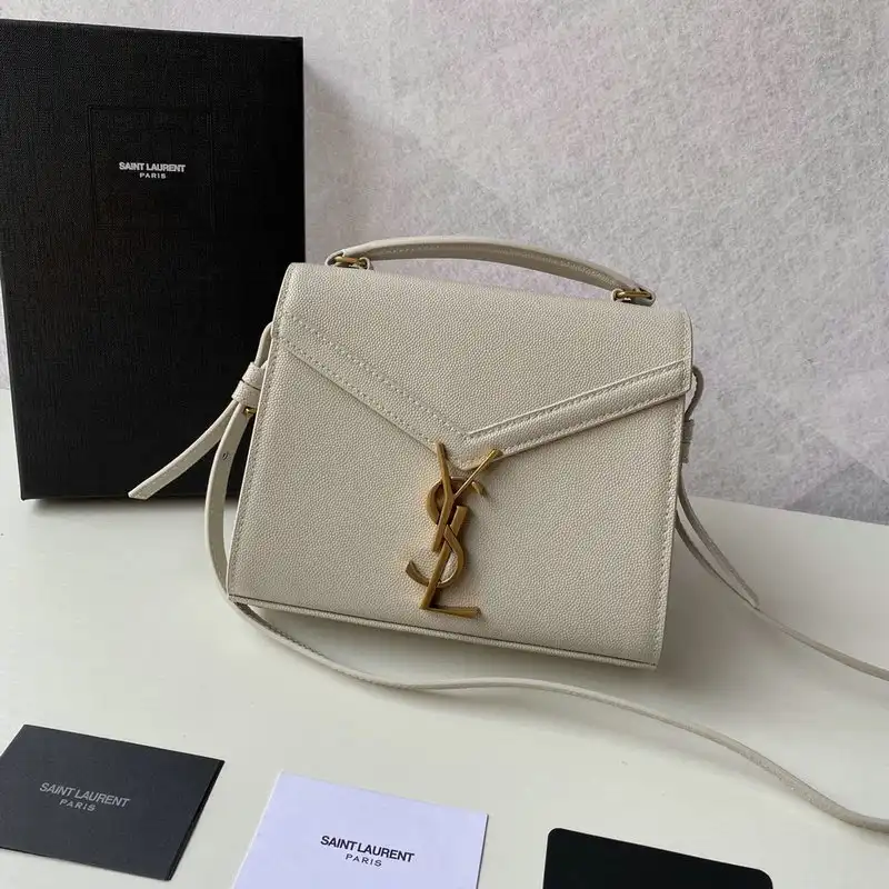 Y51 bags 2010b570023