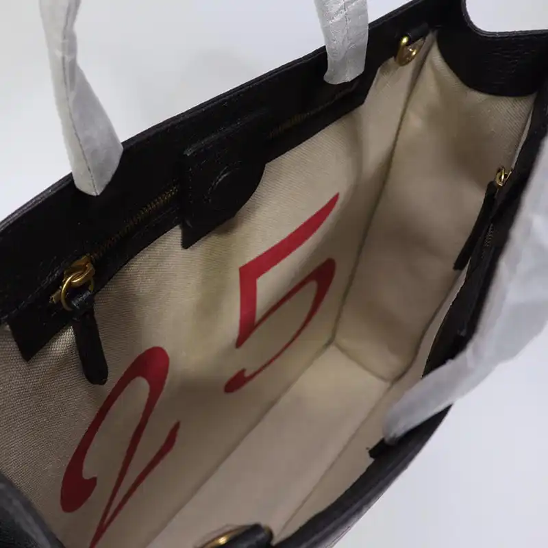 G*u*i tote bags 19gm0002