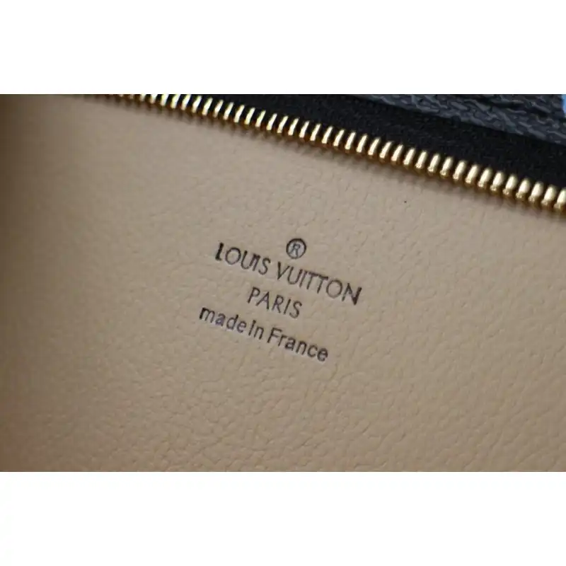 LV Bags 205B570044