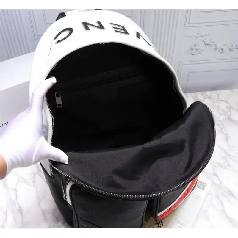 Givenchy Bags 205GIV0010