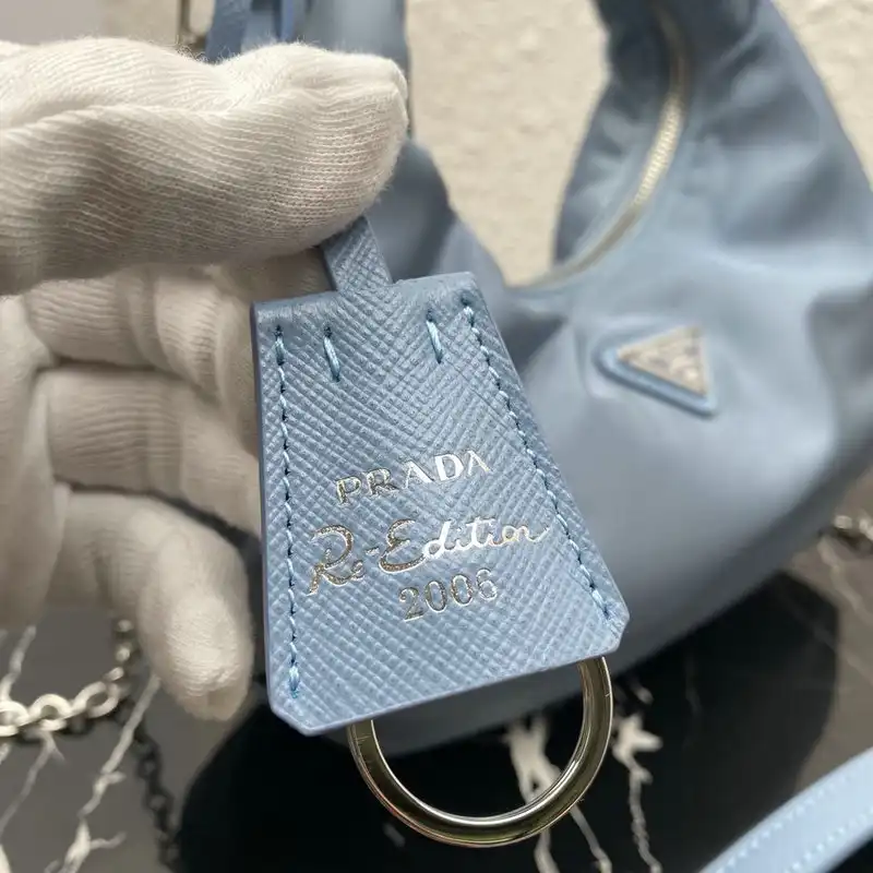 Pra*a bags 206b570026