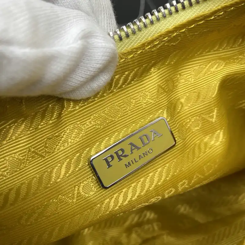 Pra*a bags 206b570028