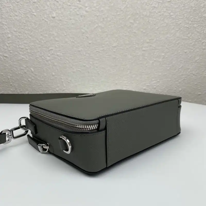 Pra*a bags 206b570124