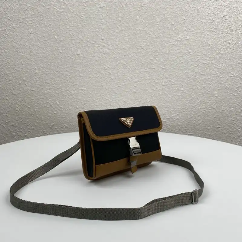 Pra*a bags 206b570131