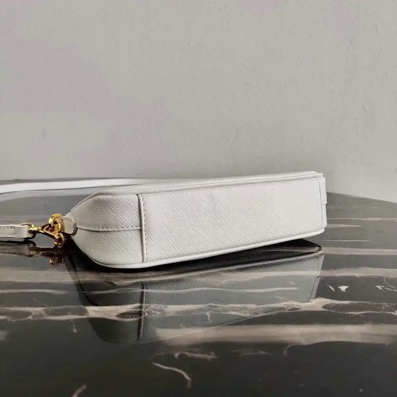 Pra*a bags 206fy0036