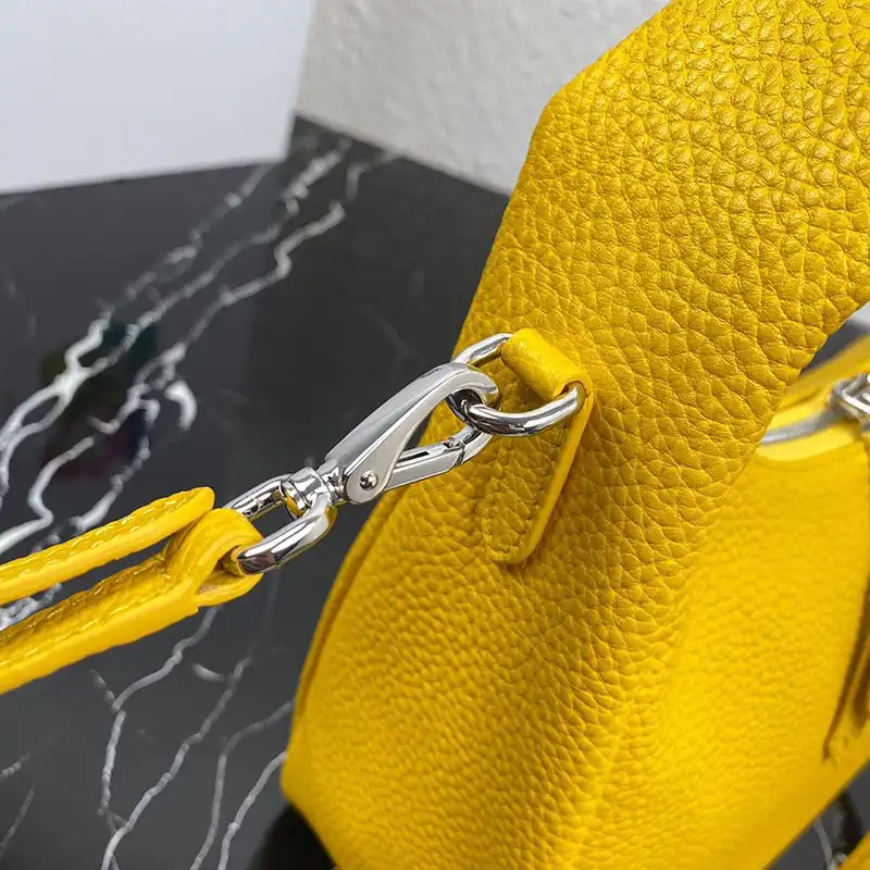 Pra*a bags 208b570125