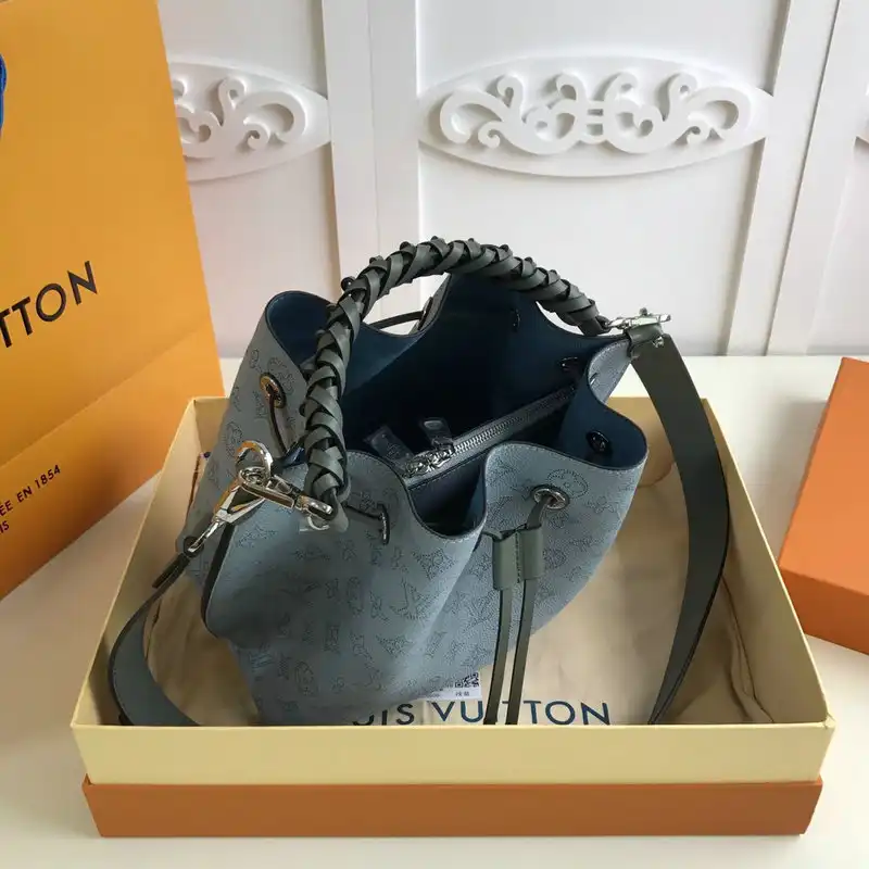 L0ew* bags 20dj570176