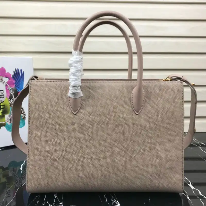 Pra*a bags 20b570203