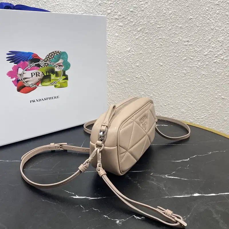 Pra*a bags 204b570046