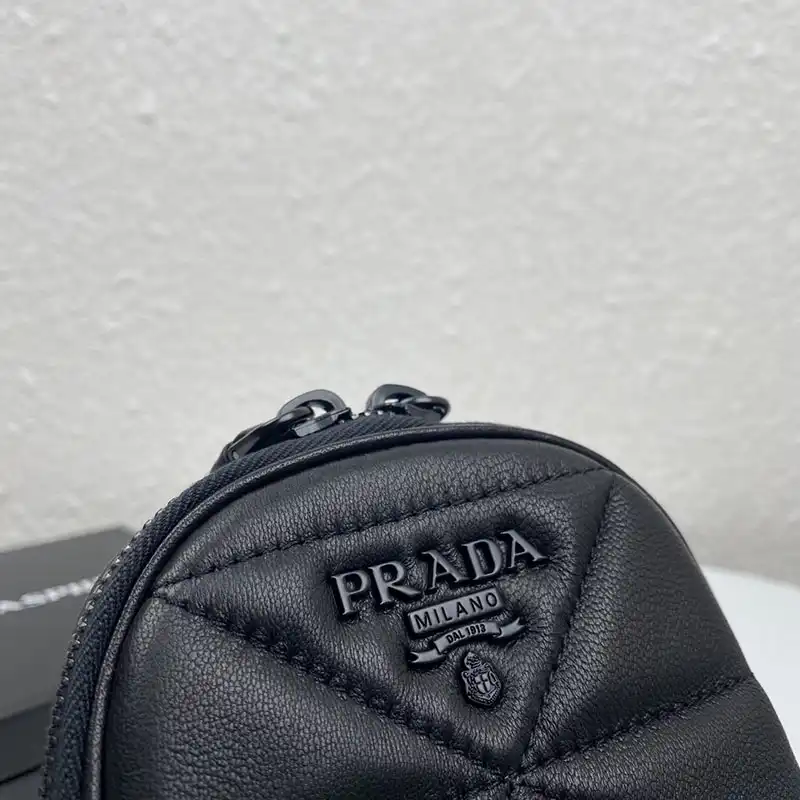 Pra*a bags 204b570055