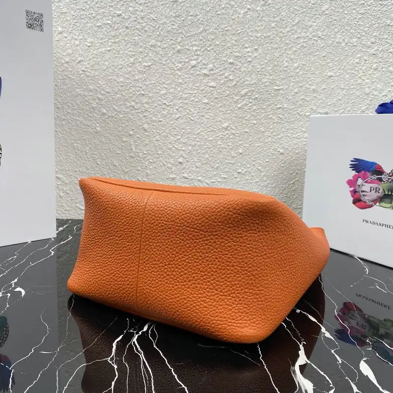 Pra*a bags 205fy0191