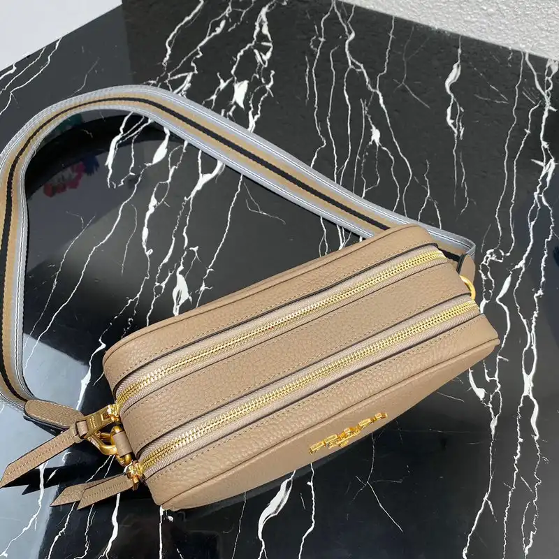 Pra*a bags 2104dj0036