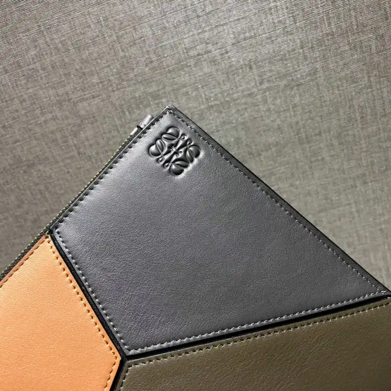 L0ew* bags 2106dj0016