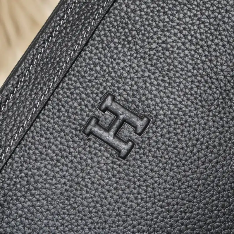 H**me5 bags 2107ya0060