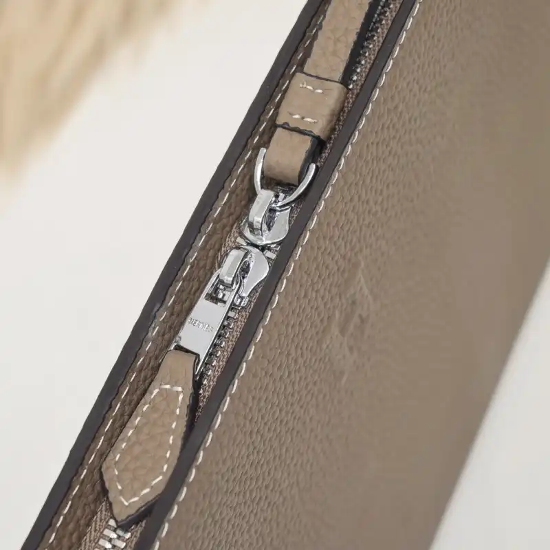 H**me5 bags 2107ya0064