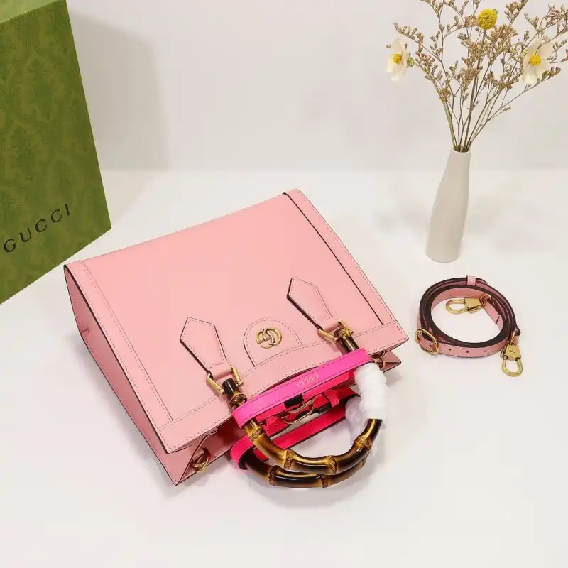 G*u*i s bags 2108dj0036