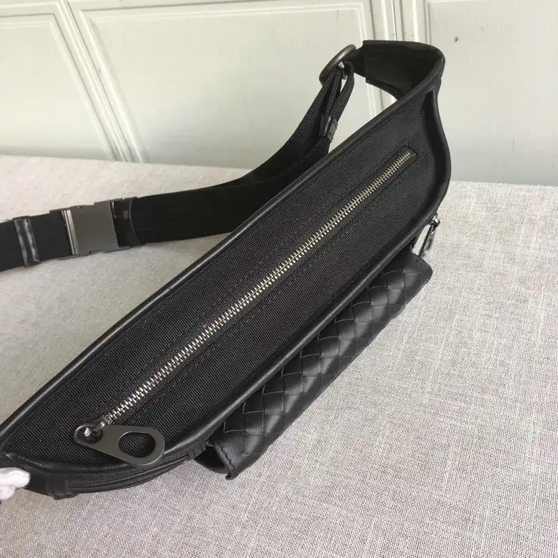 b0tt*ga Ven*ta bag 2108sf0205