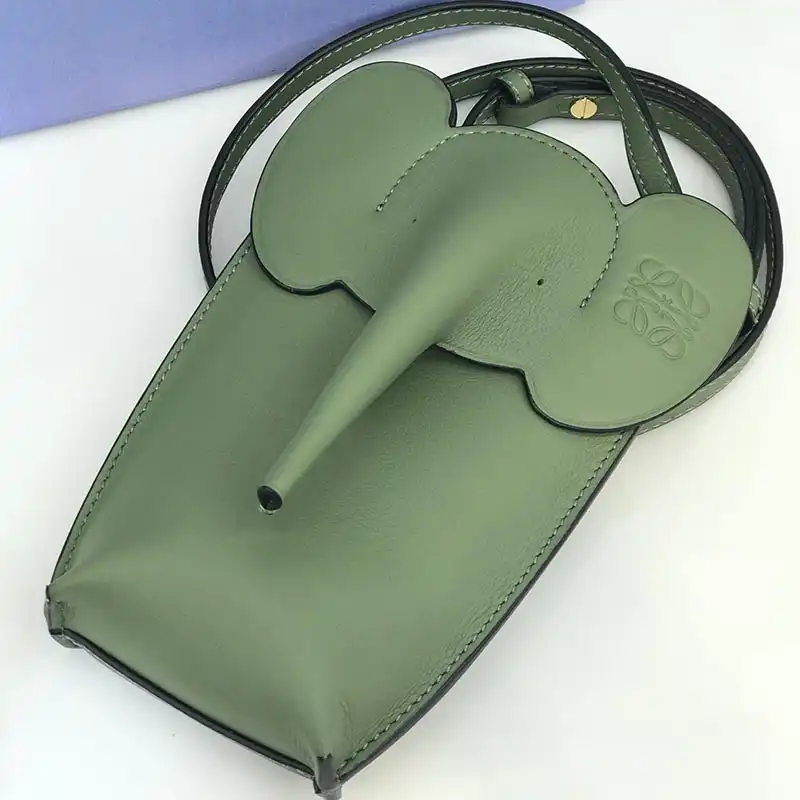 L0ew* s bags 2108ya0013