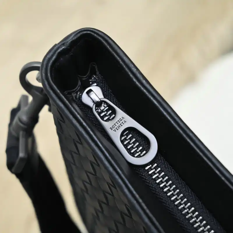 b0tt*ga Ven*ta s bags 2110yz0004