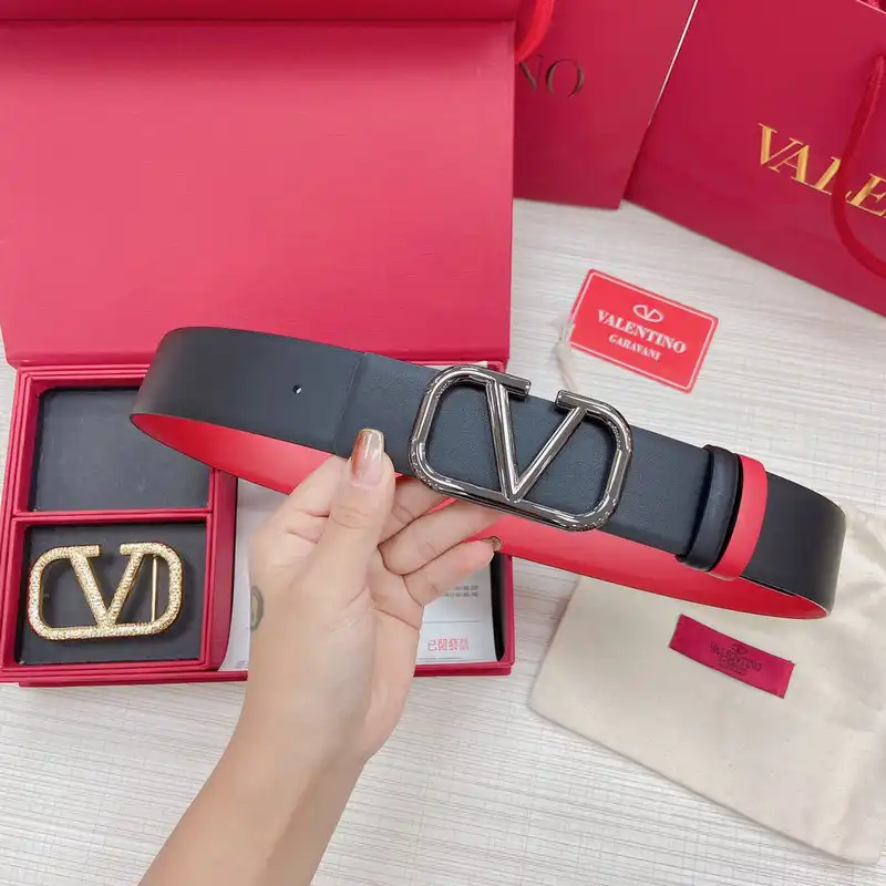 Va1e*ntin0 belts 2111xf0047
