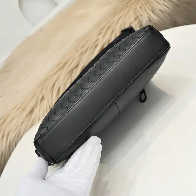 b0tt*ga Ven*ta bags 2111yz0024