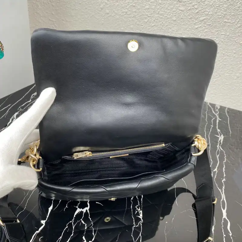 Pra*a bags 2112dj0092