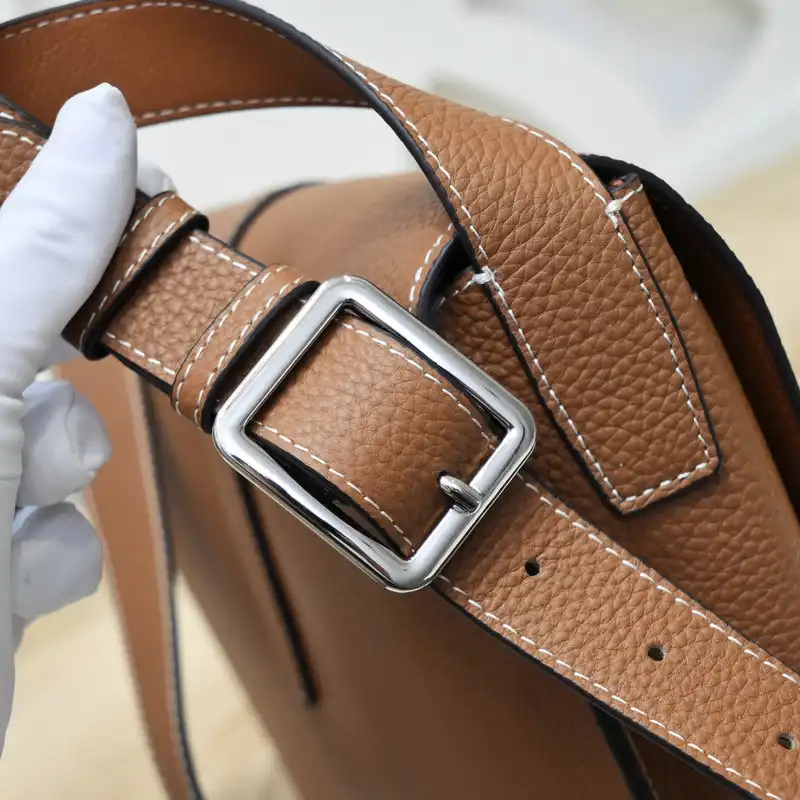 H**me5 bag 2112yz0015