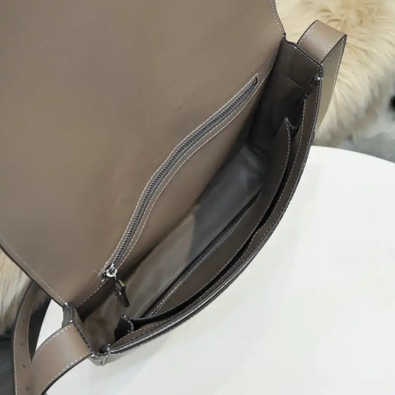 H**me5 bag 2112yz0017