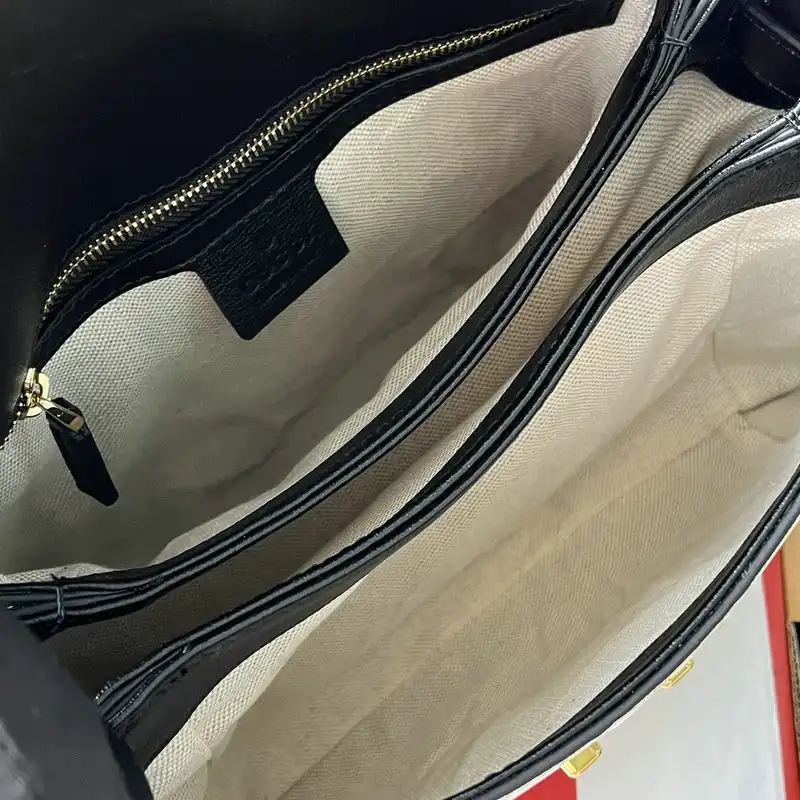 G*u*i bag 2205ya0038