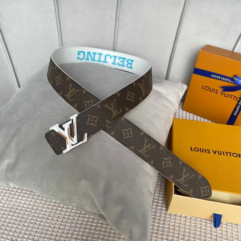 LV Belts 2207XF0064