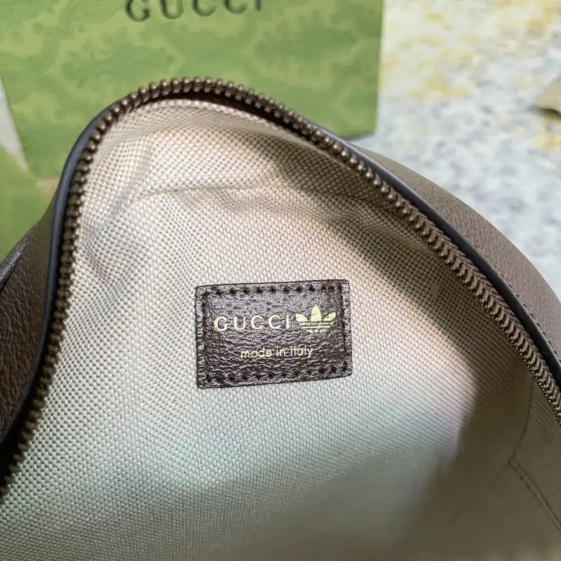 G*u*i bag 2209dj0057