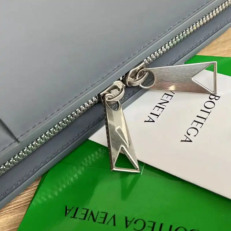 b0tt*ga Ven*ta bag 2209sf0029