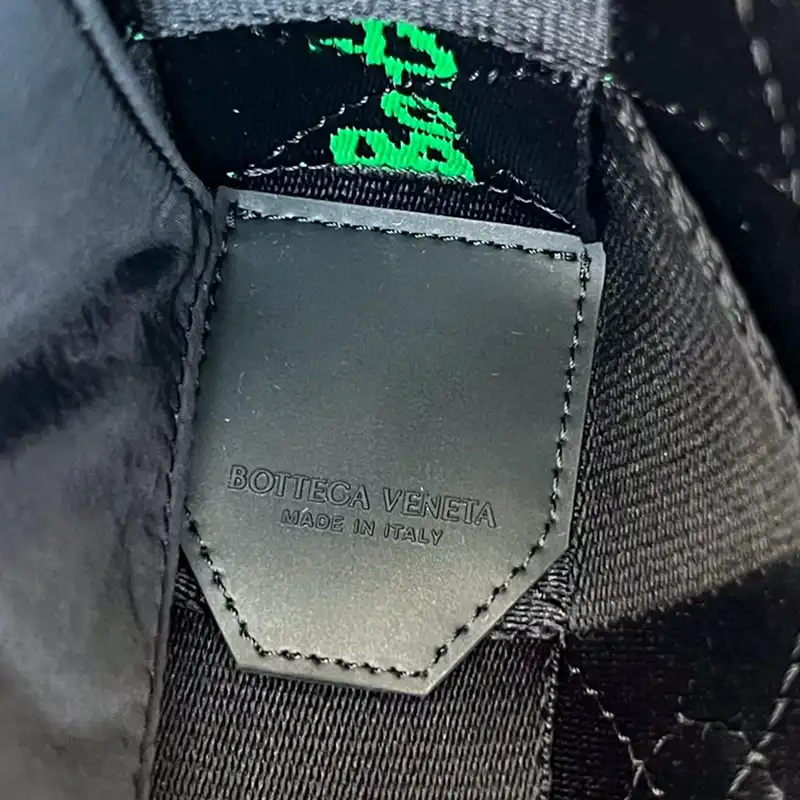 b0tt*ga Ven*ta bag 2211sf0109