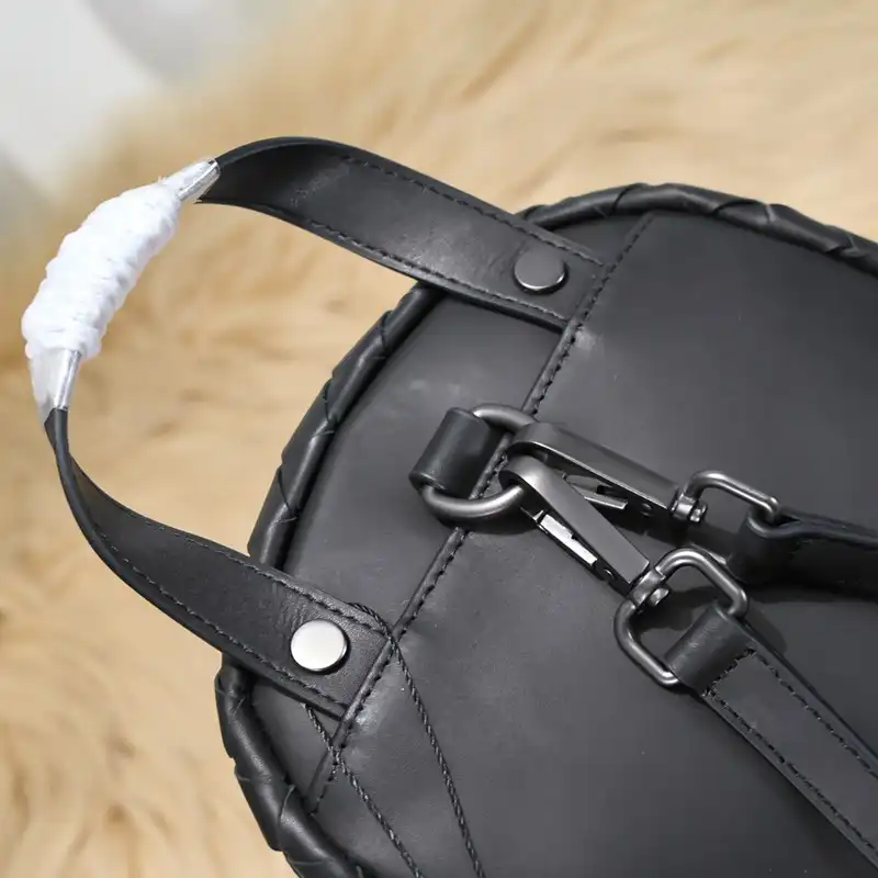 b0tt*ga Ven*ta bag 2212yz0049