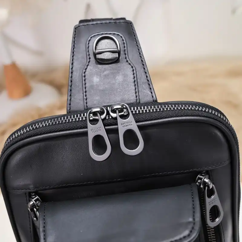 b0tt*ga Ven*ta bag 2212yz0052