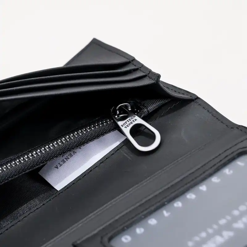 b0tt*ga Ven*ta bag 2212yz0059