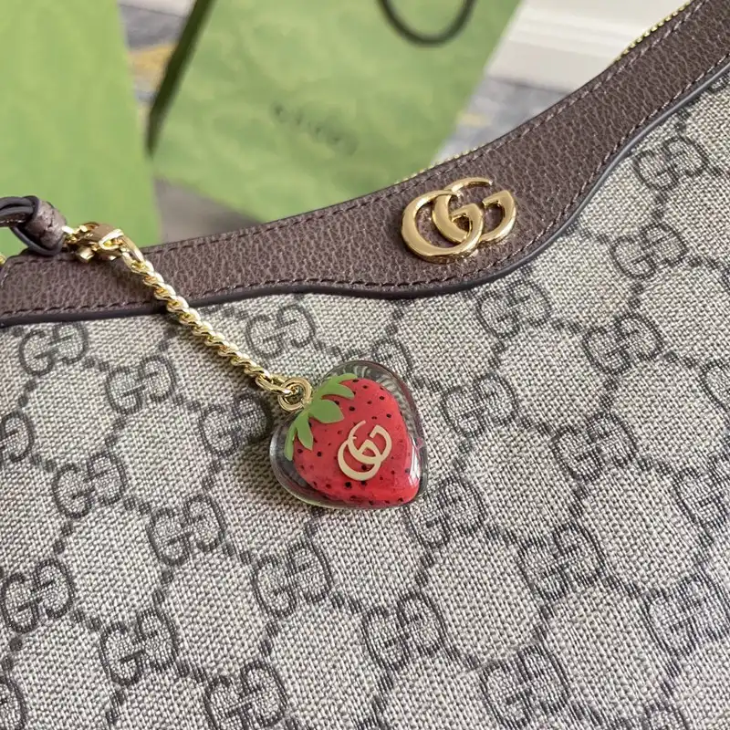 G*u*i bag 2301dj0008