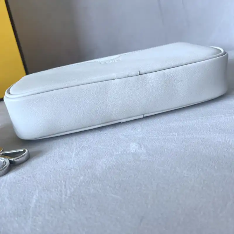 F**di bag 2301ya0043