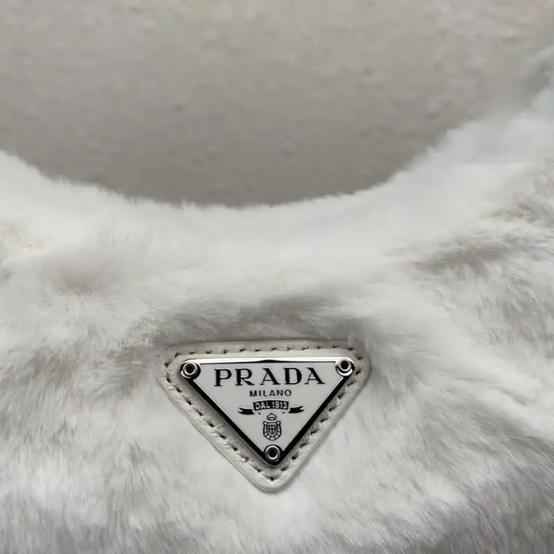 Pra*a bag 2301yz0014