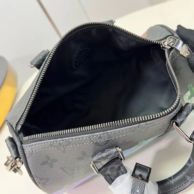 LV Bag 2304YA0003