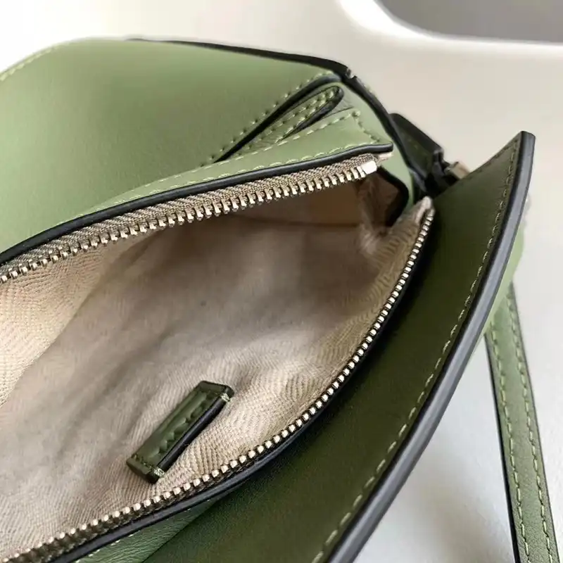 L0ew* bag 2305ht0024