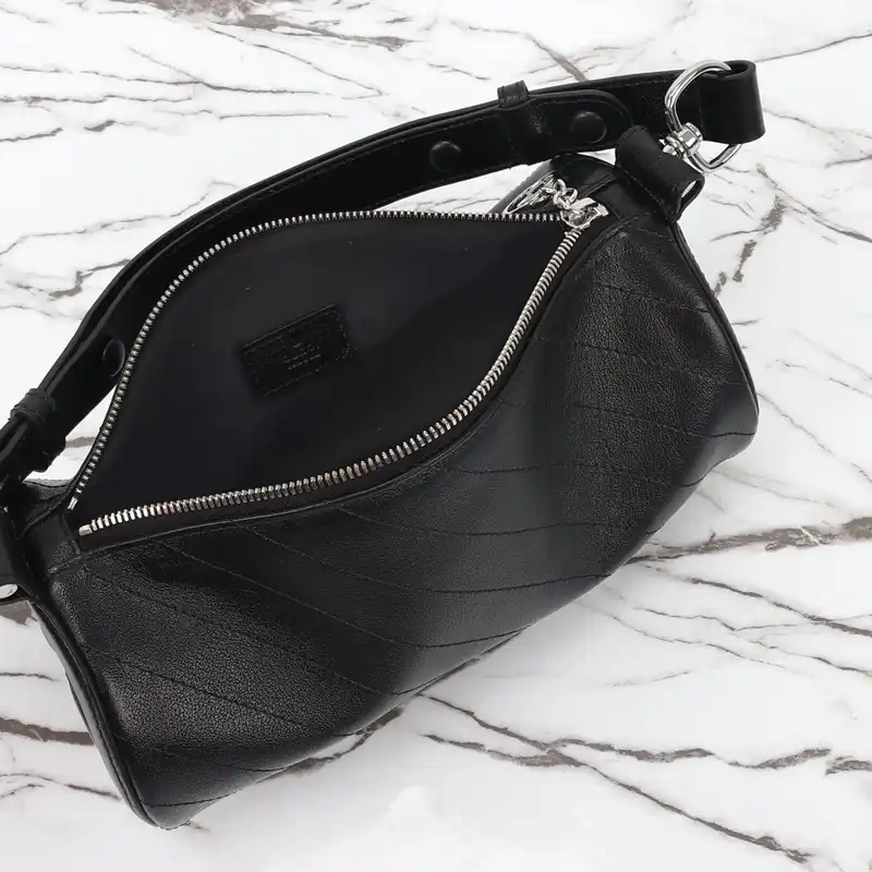 G*u*i bag 2309ya0043