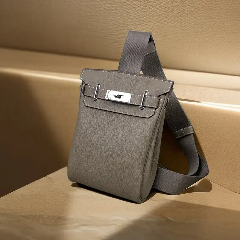 H**me5 bag 2309ya0121